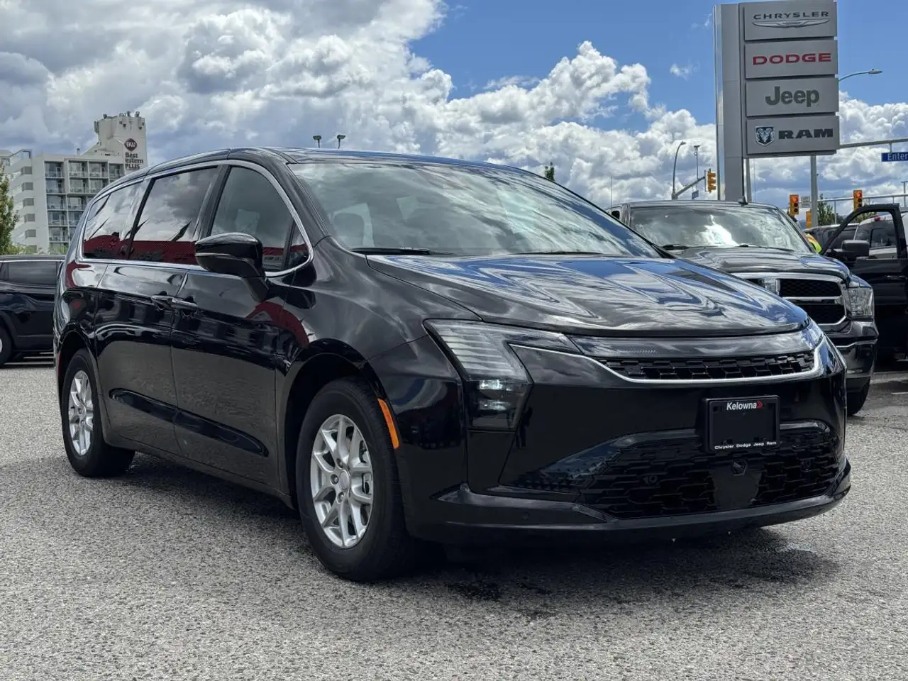 Chrysler Pacifica photo Chrysler Pacifica