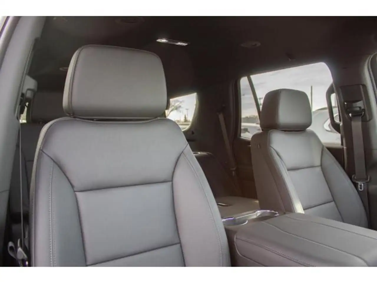 Chevrolet Tahoe снимка Chevrolet Tahoe