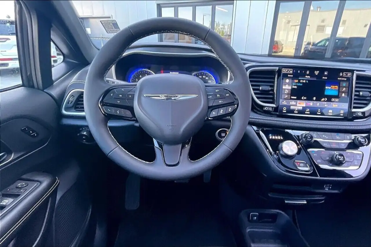 Chrysler Pacifica fotografie Chrysler Pacifica