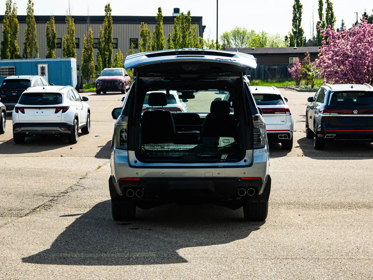 Chevrolet Tahoe снимка Chevrolet Tahoe