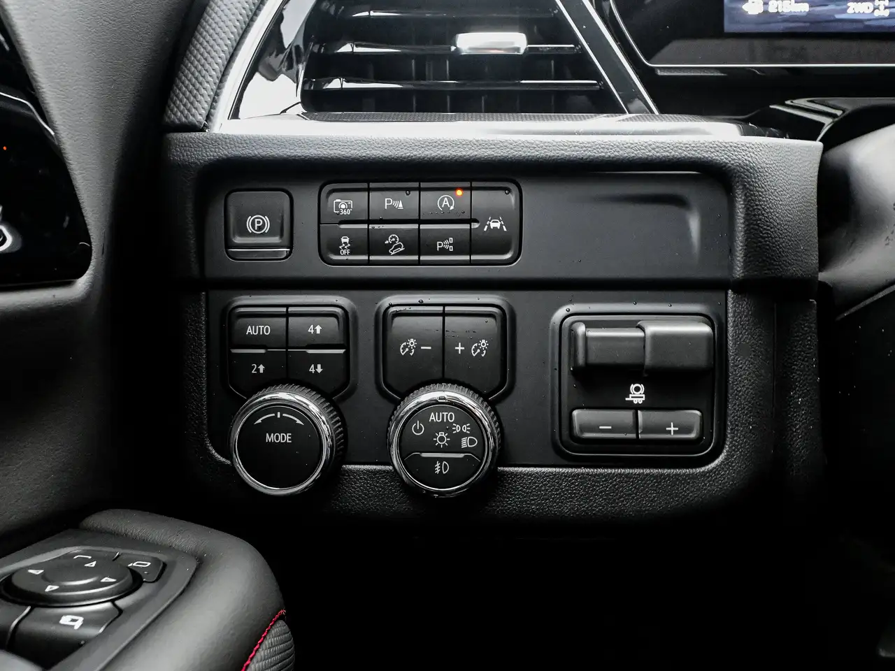 Chevrolet Tahoe photo Chevrolet Tahoe