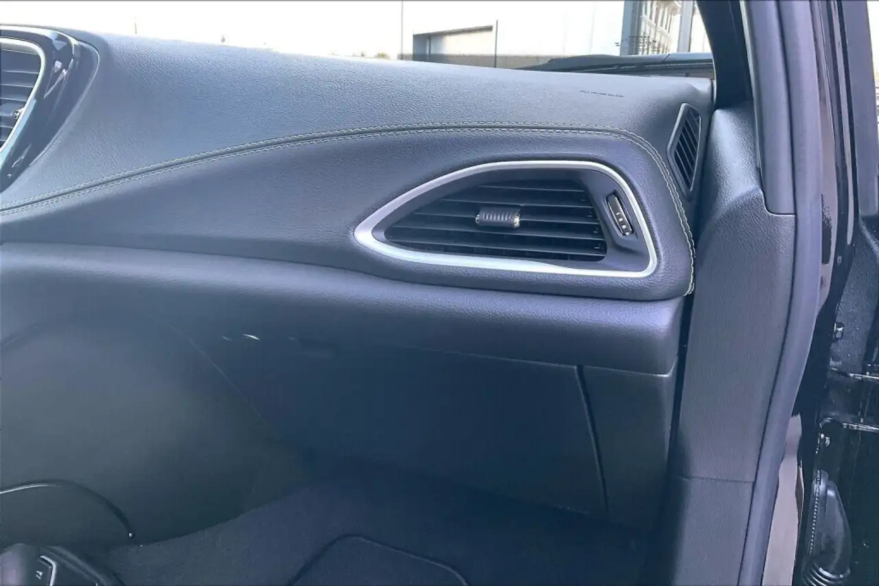 Chrysler Pacifica fotografie Chrysler Pacifica