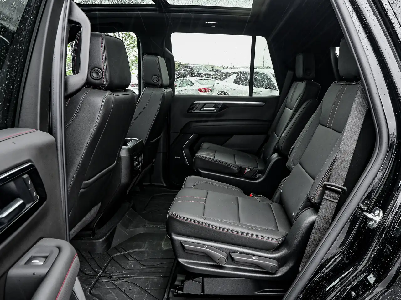 Chevrolet Tahoe photo Chevrolet Tahoe