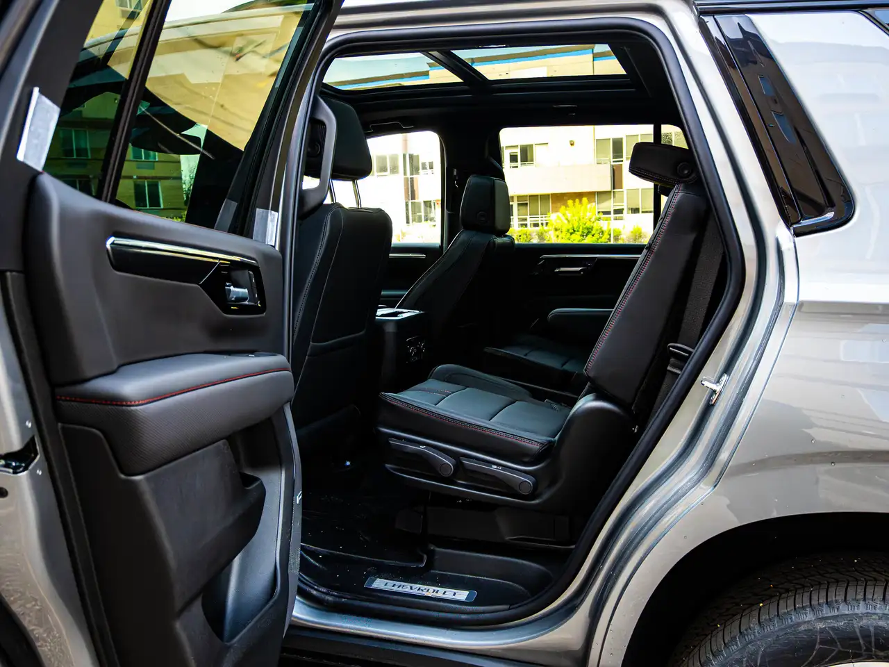 Chevrolet Tahoe снимка Chevrolet Tahoe