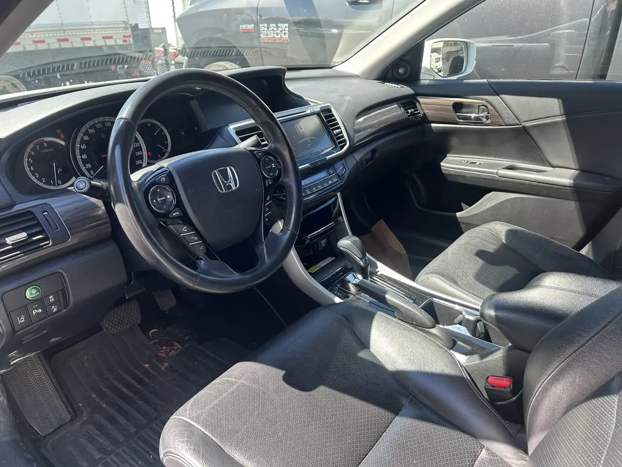 Honda Accord photo Honda Accord