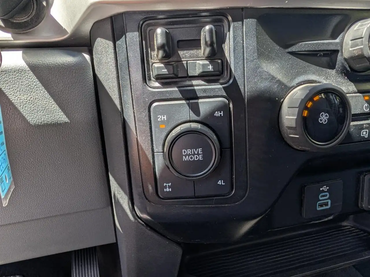 Ford F 350 photo Ford F 350