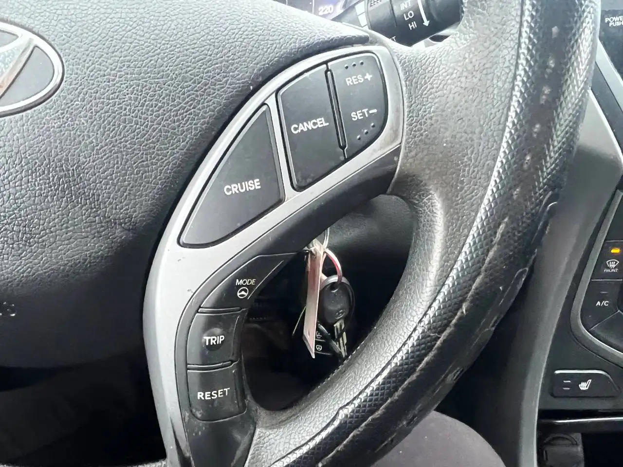 Hyundai ELANTRA снимка Hyundai ELANTRA