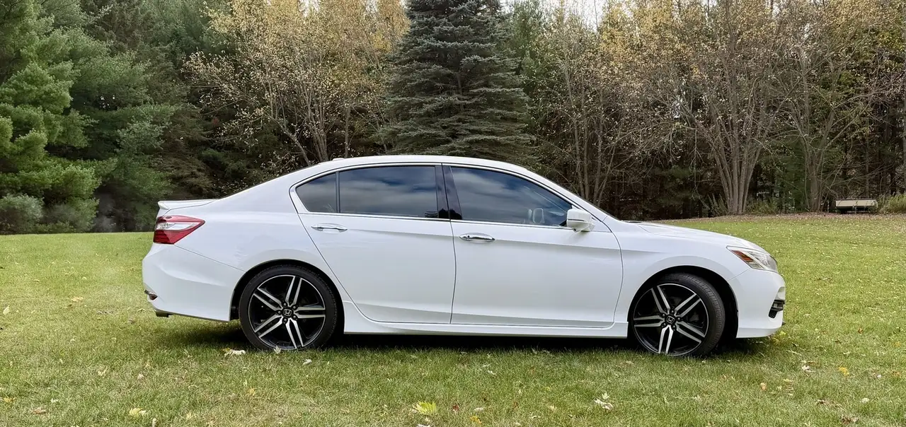 Honda Accord снимка Honda Accord