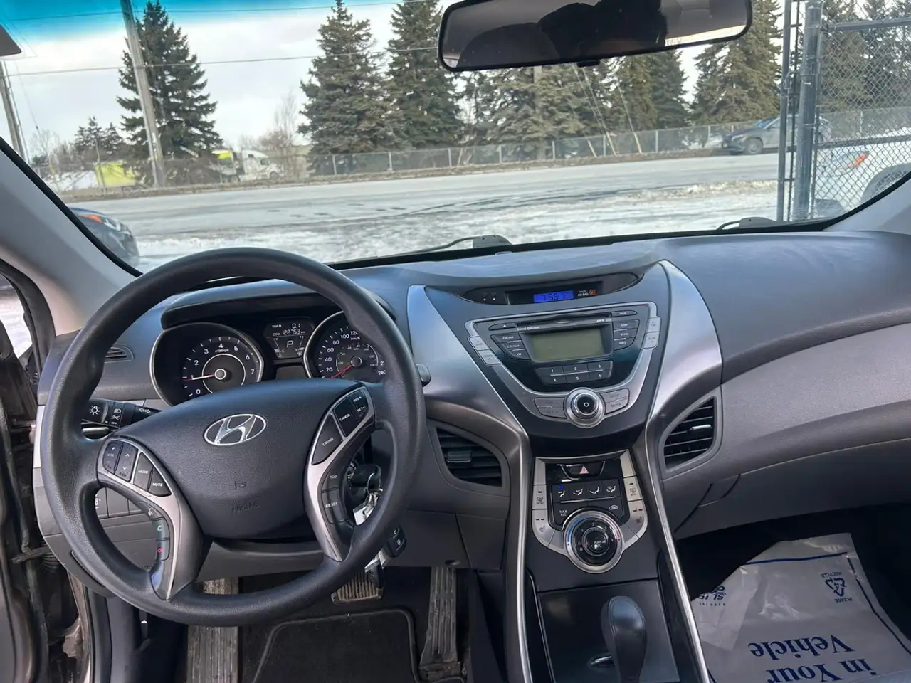 Hyundai ELANTRA снимка Hyundai ELANTRA