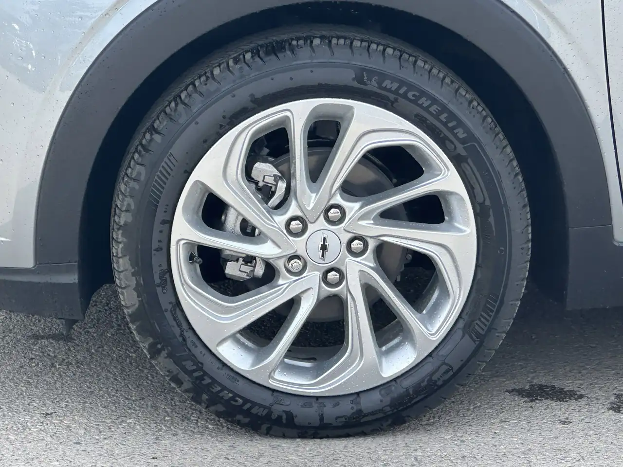 Chevrolet Bolt снимка Chevrolet Bolt