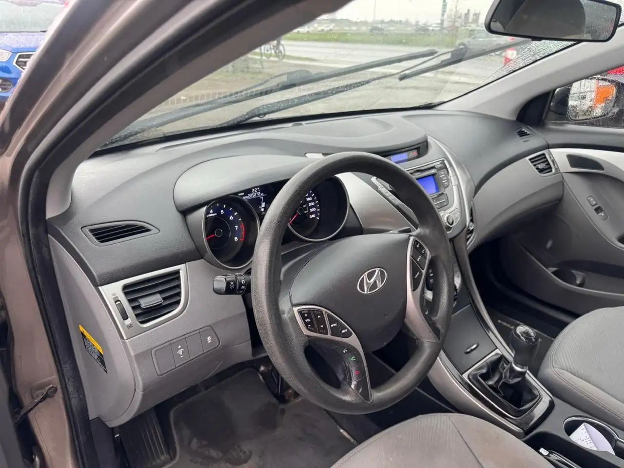 Hyundai ELANTRA снимка Hyundai ELANTRA
