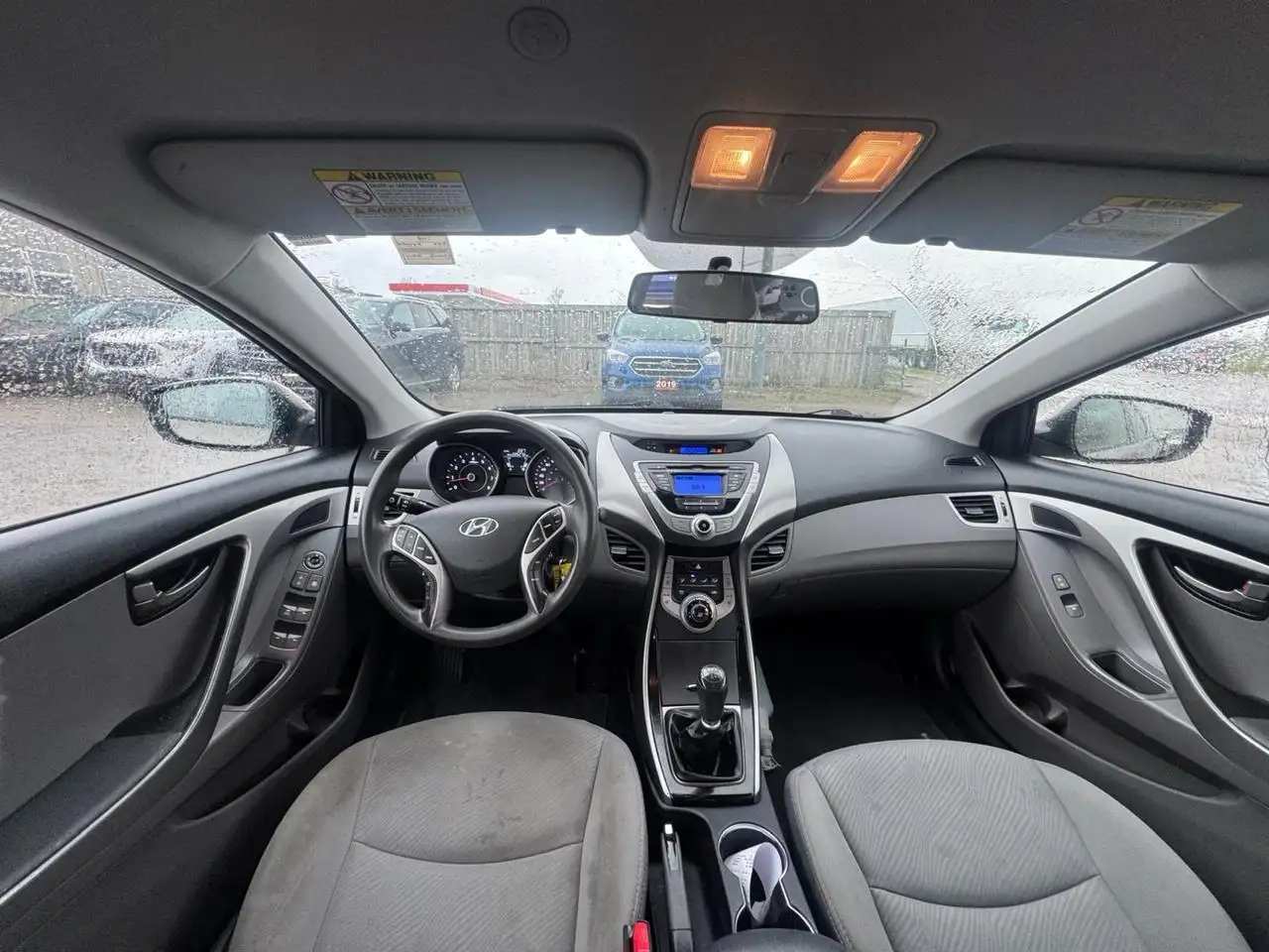 Hyundai ELANTRA снимка Hyundai ELANTRA