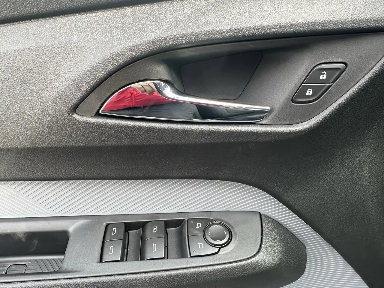 Chevrolet Bolt снимка Chevrolet Bolt