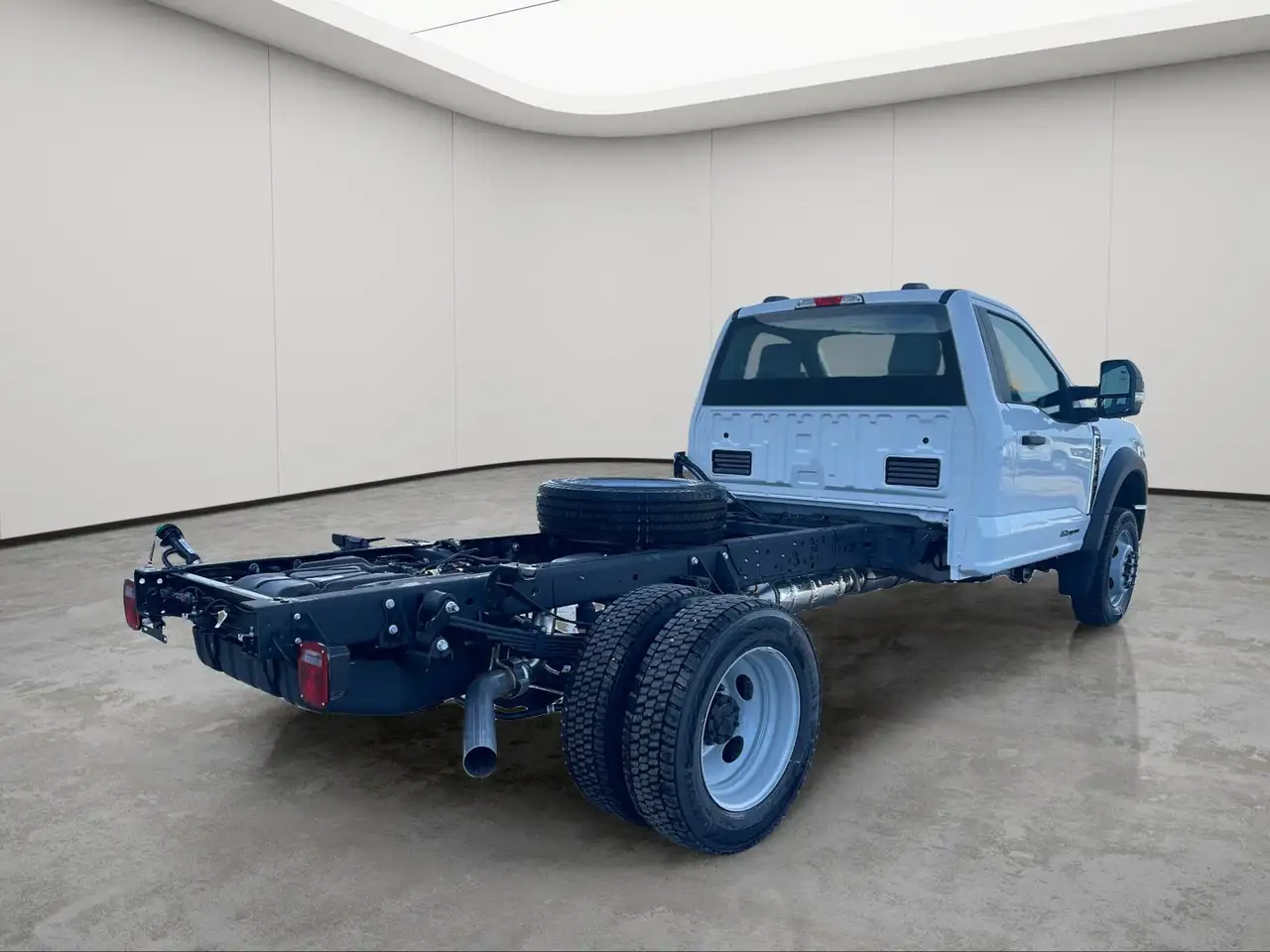 Ford F-550 Super Duty снимка Ford F-550 Super Duty