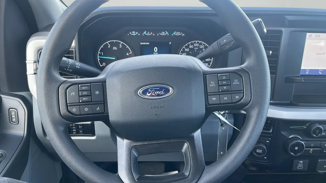 Ford F-550 Super Duty снимка Ford F-550 Super Duty