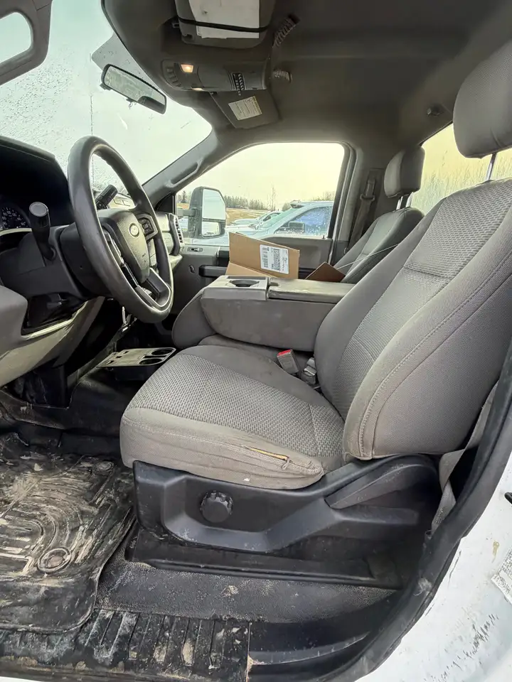 Ford F 550 снимка Ford F 550