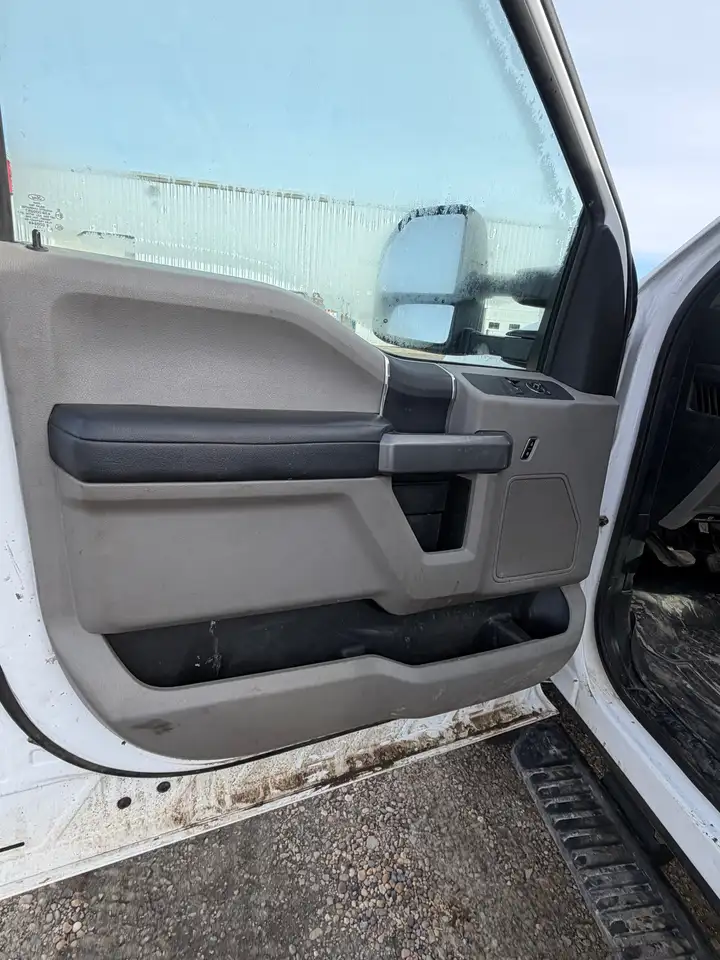 Ford F 550 снимка Ford F 550