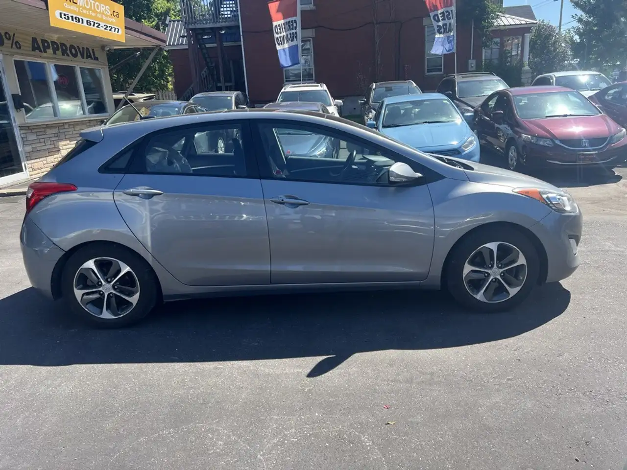 Hyundai ELANTRA снимка Hyundai ELANTRA