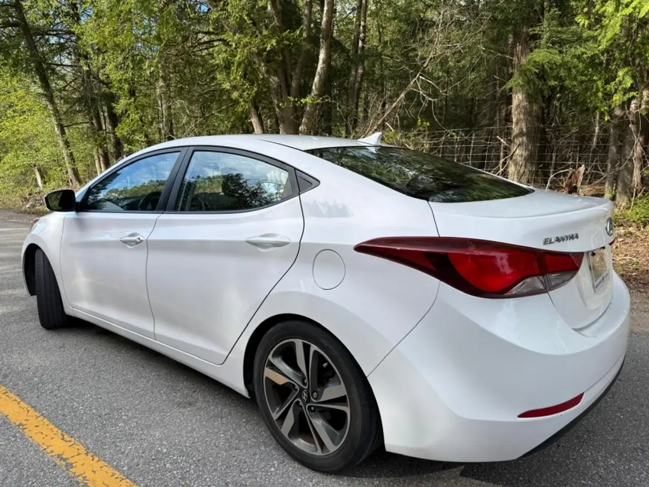 Hyundai ELANTRA снимка Hyundai ELANTRA