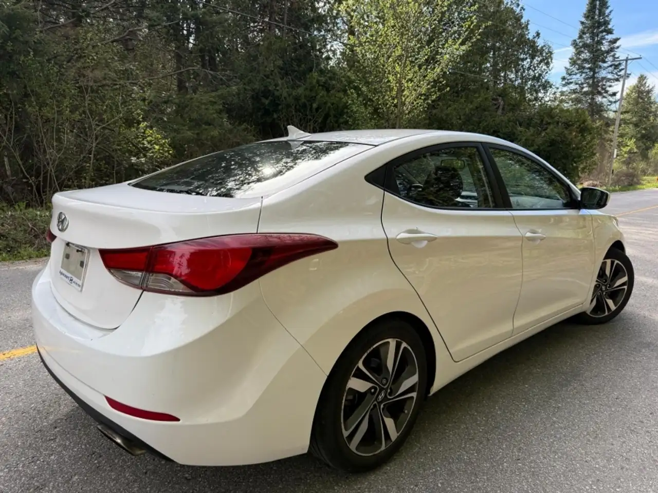 Hyundai ELANTRA снимка Hyundai ELANTRA