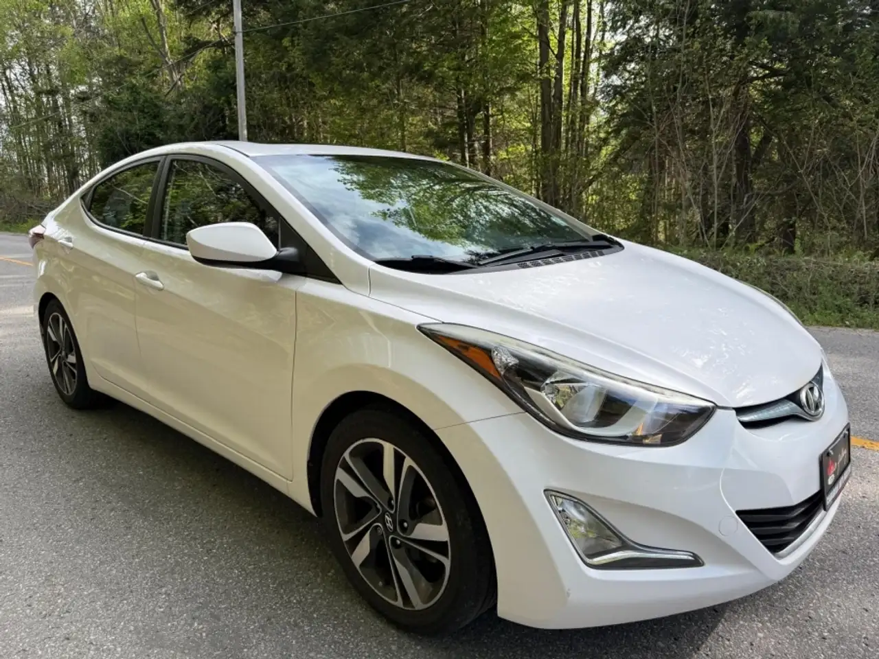 Hyundai ELANTRA снимка Hyundai ELANTRA