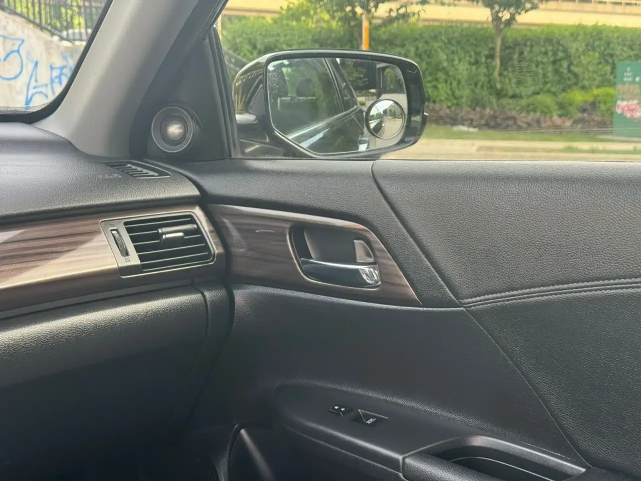 Honda Accord photo Honda Accord