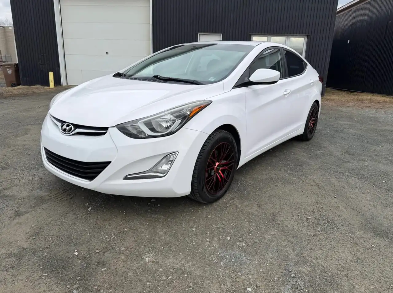 Hyundai ELANTRA снимка Hyundai ELANTRA