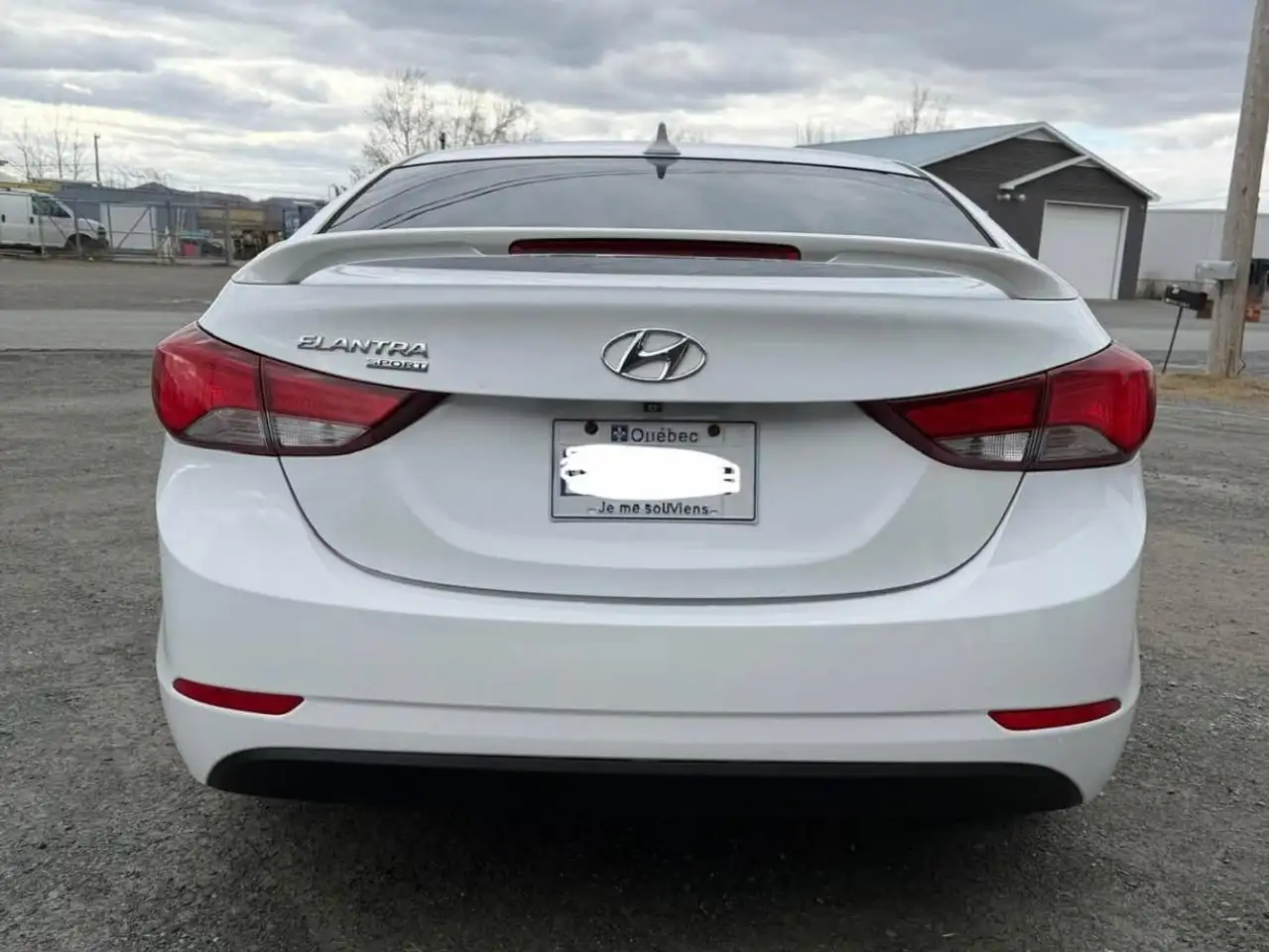 Hyundai ELANTRA снимка Hyundai ELANTRA