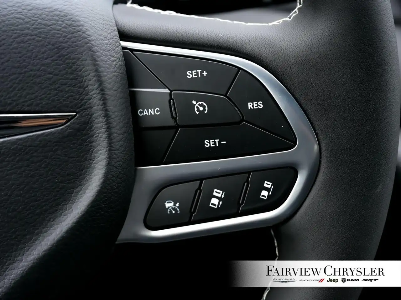 Chrysler Grand Caravan снимка Chrysler Grand Caravan