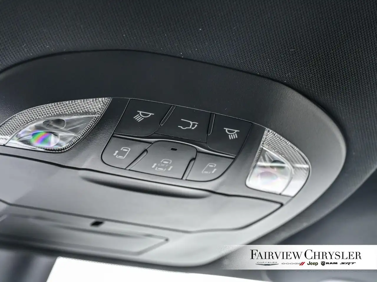 Chrysler Grand Caravan снимка Chrysler Grand Caravan