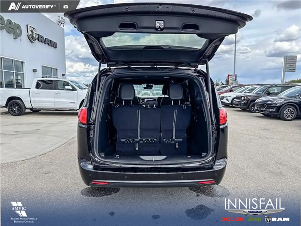 Chrysler Grand Caravan fotografie Chrysler Grand Caravan