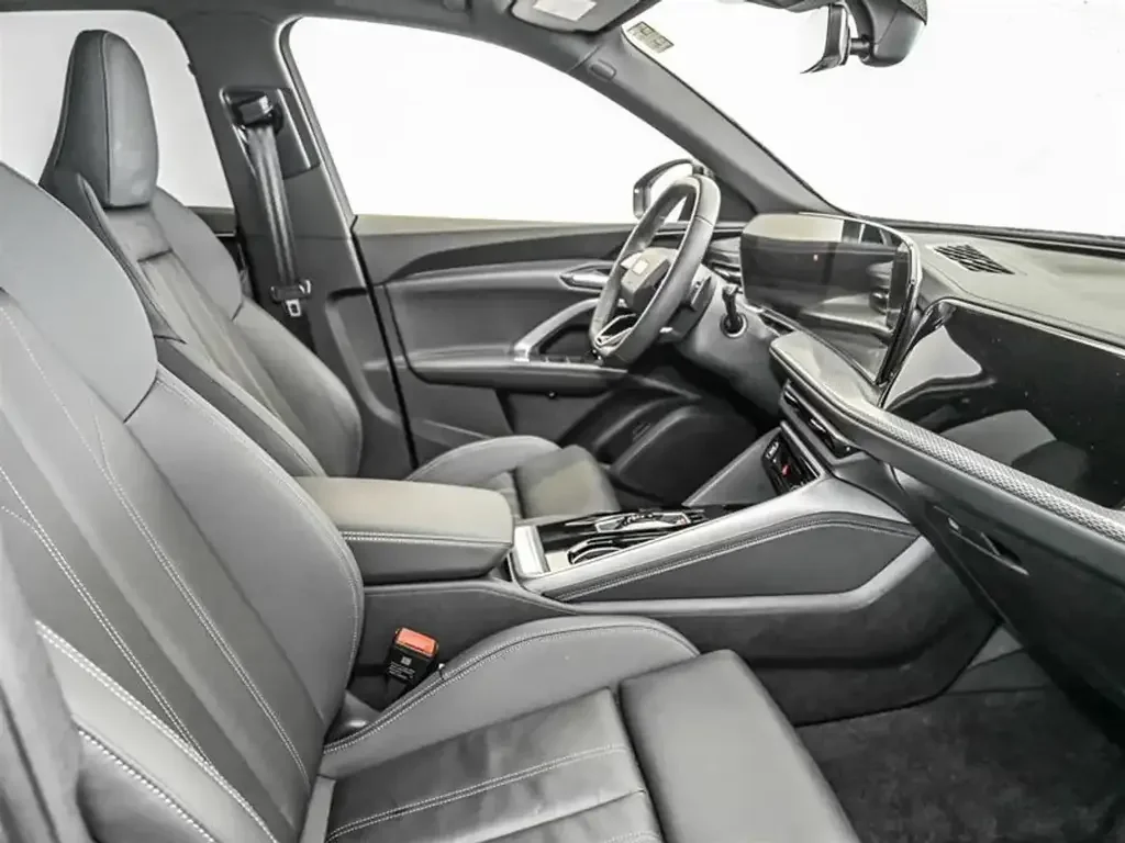 Audi Q5 photo Audi Q5