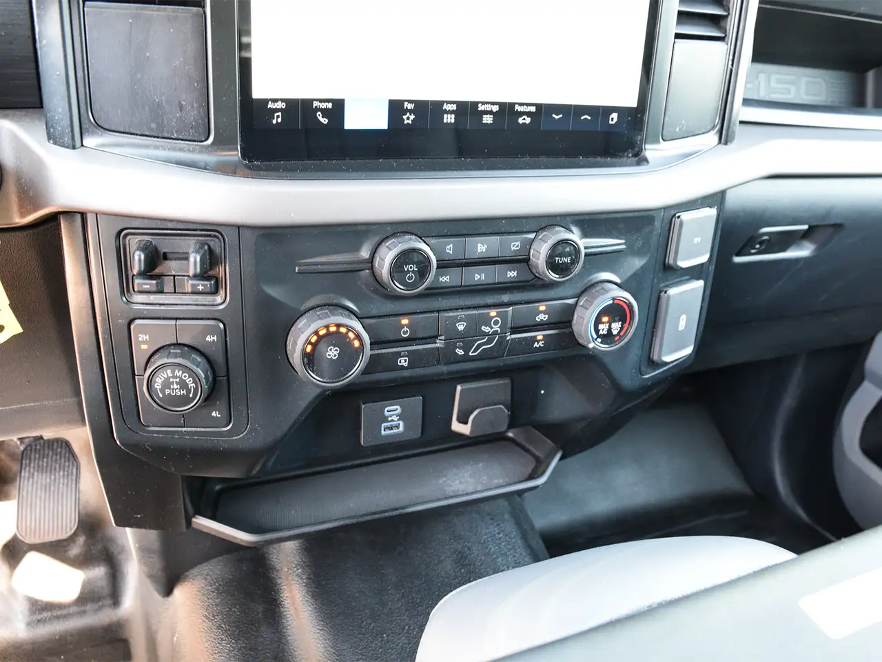 Ford F 150 снимка Ford F 150