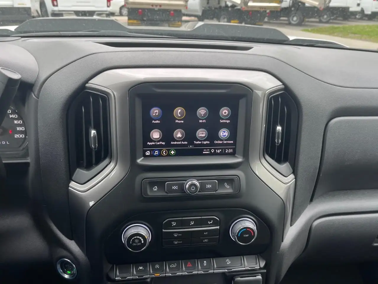 Chevrolet Silverado 1500 снимка Chevrolet Silverado 1500