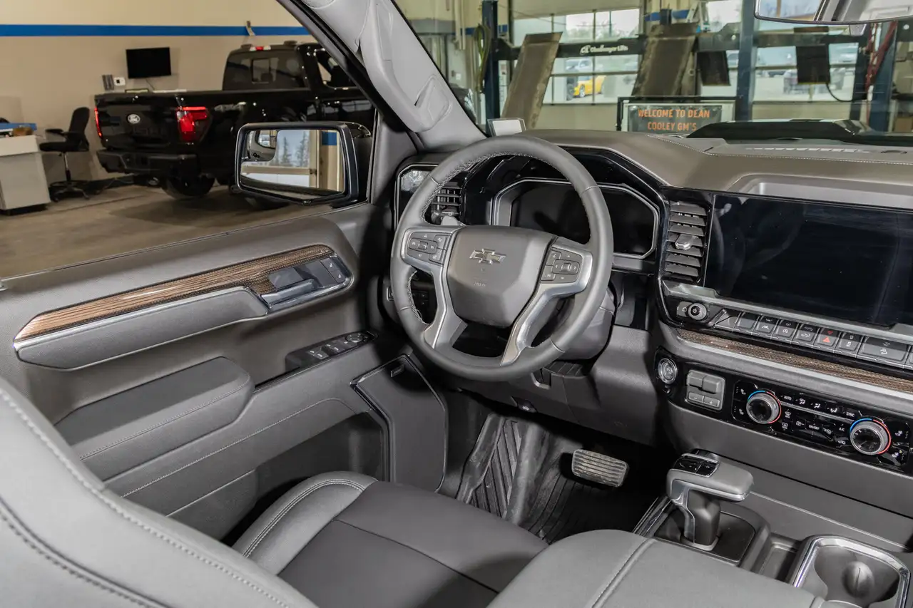 Chevrolet Silverado 1500 снимка Chevrolet Silverado 1500