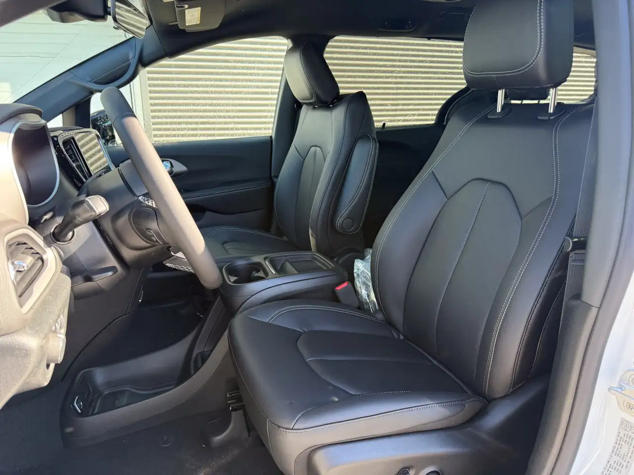 Chrysler Grand Caravan снимка Chrysler Grand Caravan