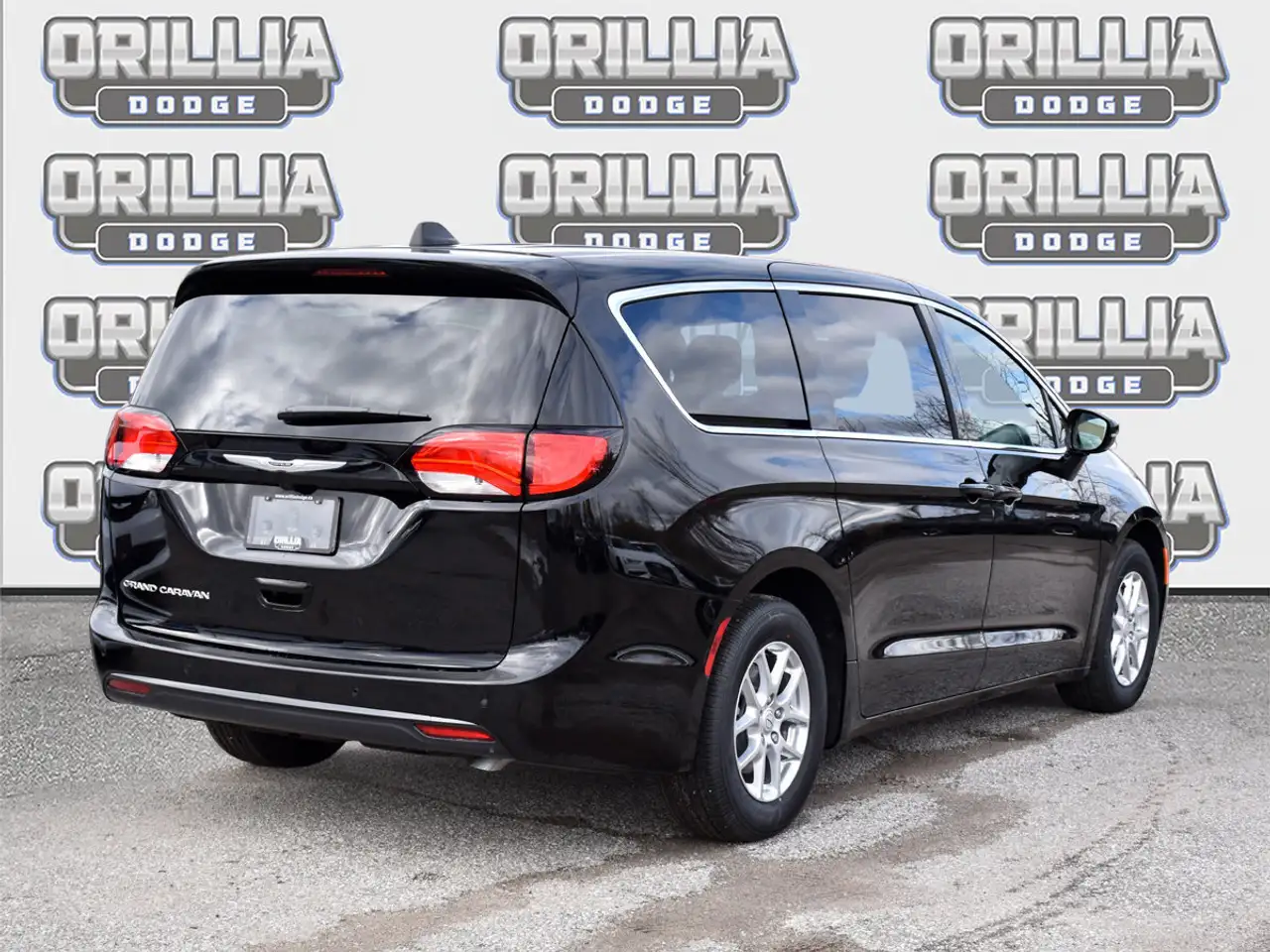 Chrysler Grand Caravan снимка Chrysler Grand Caravan