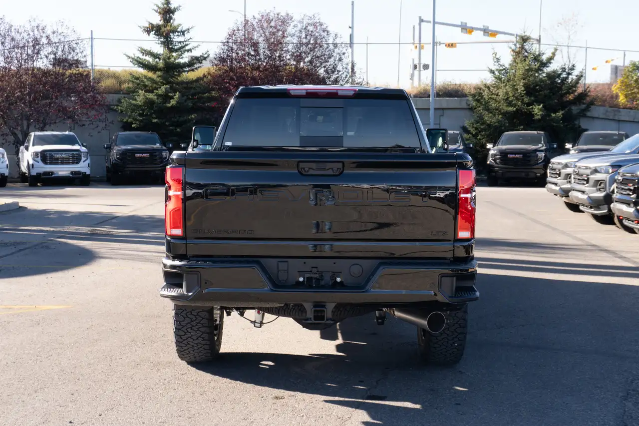 Chevrolet Silverado 3500 снимка Chevrolet Silverado 3500