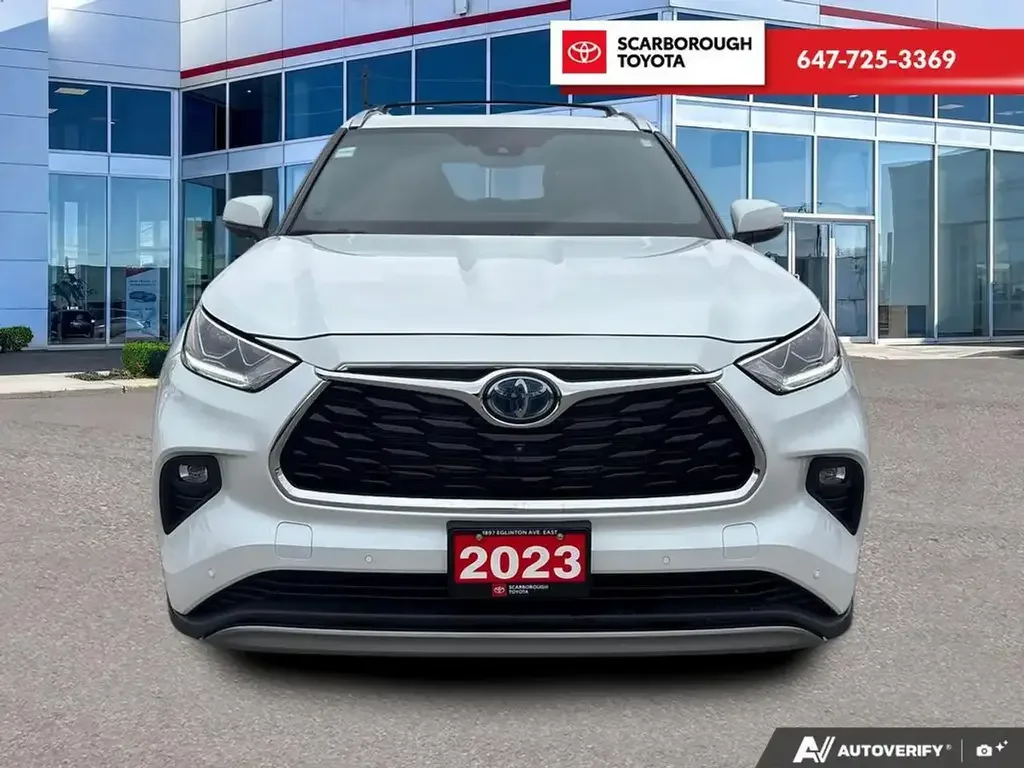 Toyota Highlander снимка Toyota Highlander