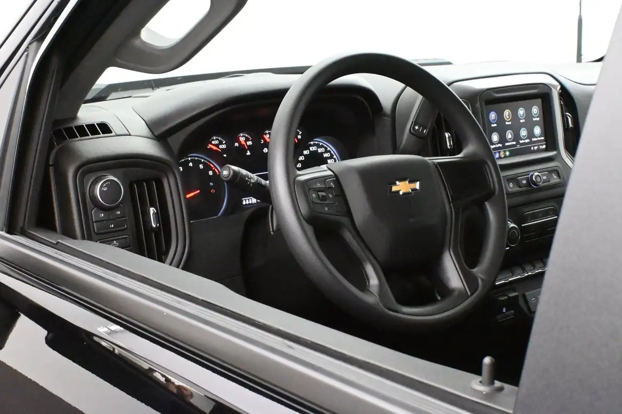 Chevrolet Silverado 2500 photo Chevrolet Silverado 2500