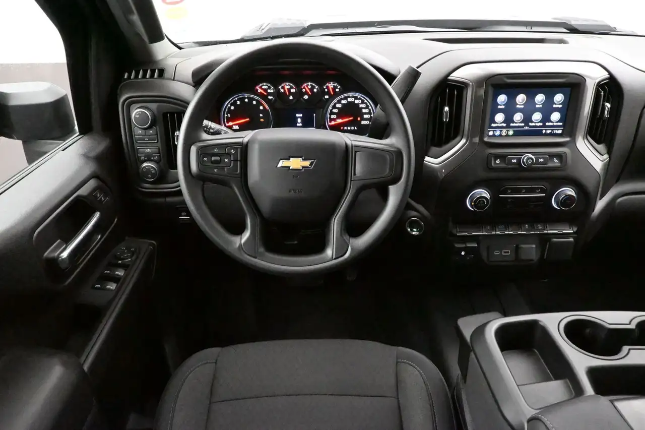Chevrolet Silverado 2500 photo Chevrolet Silverado 2500