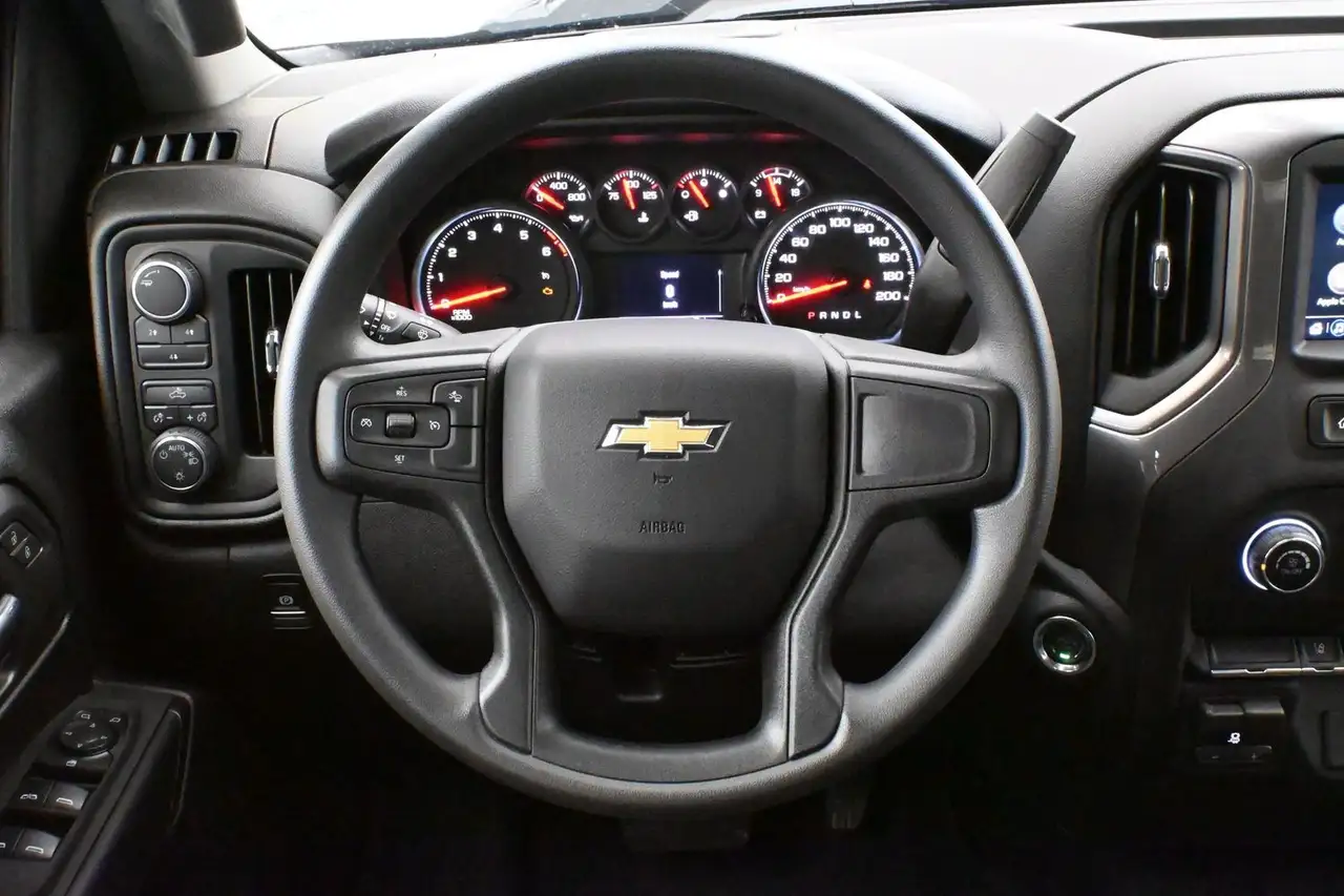 Chevrolet Silverado 2500 photo Chevrolet Silverado 2500