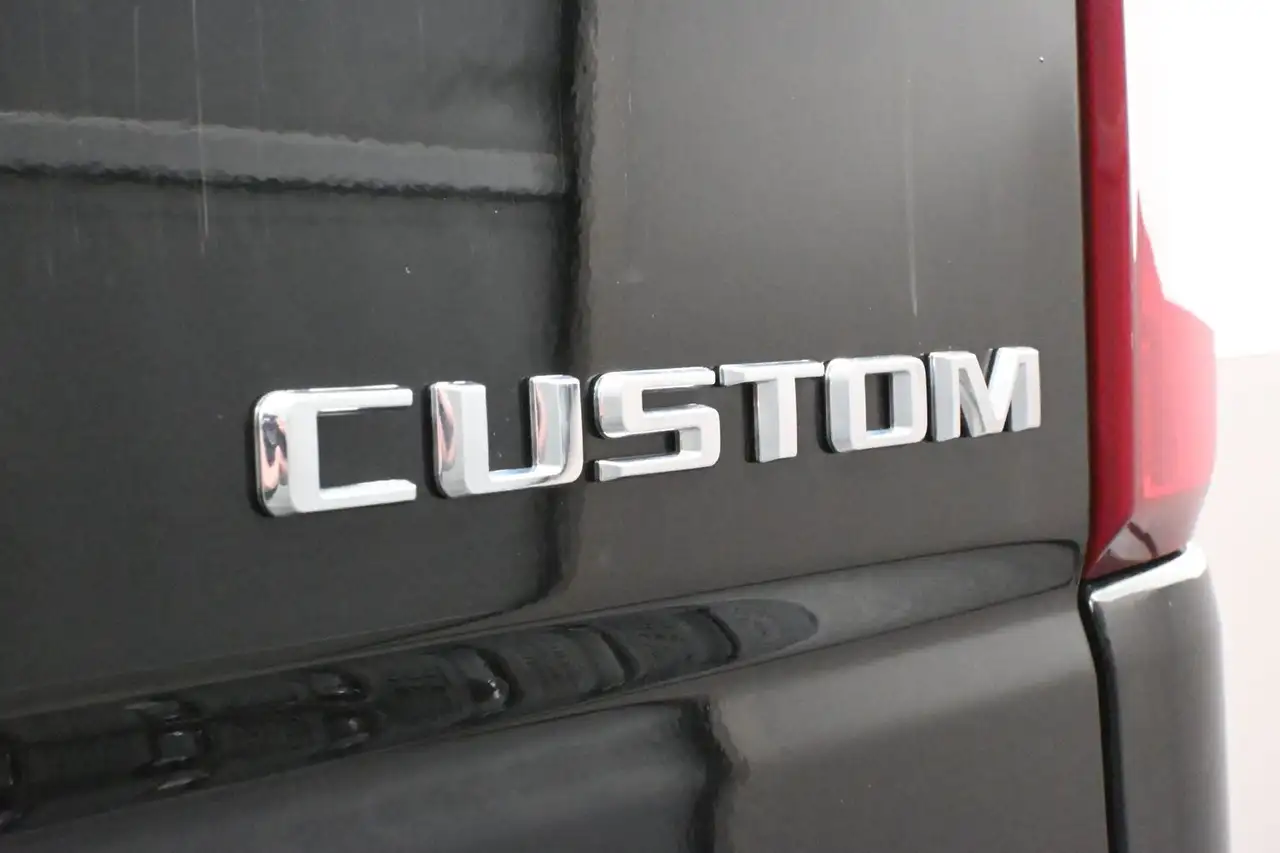 Chevrolet Silverado 2500 photo Chevrolet Silverado 2500