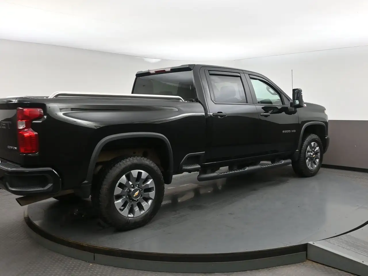 Chevrolet Silverado 2500 photo Chevrolet Silverado 2500