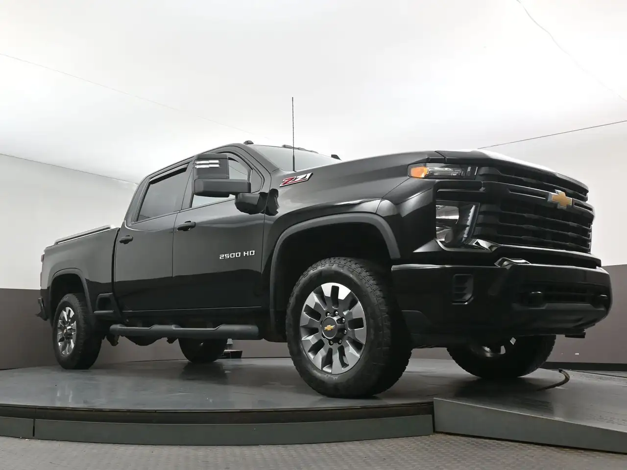 Chevrolet Silverado 2500 photo Chevrolet Silverado 2500