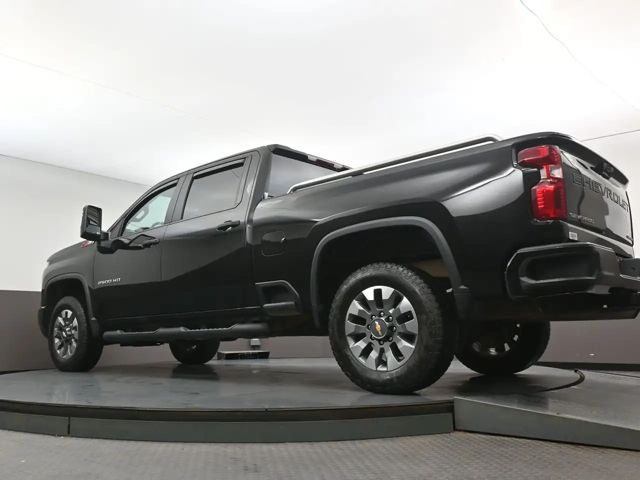 Chevrolet Silverado 2500 photo Chevrolet Silverado 2500