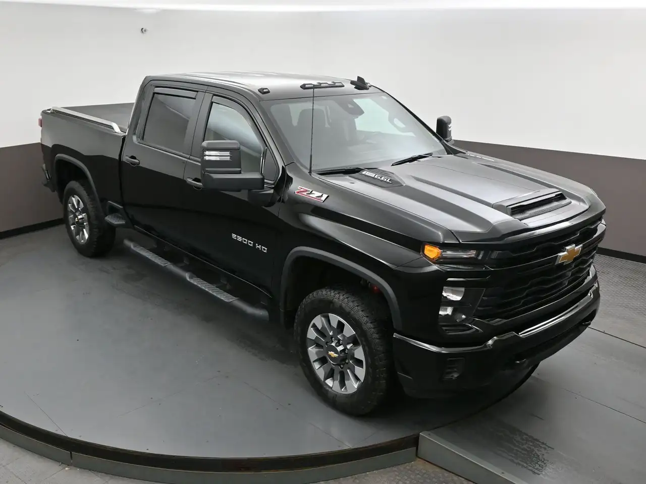 Chevrolet Silverado 2500 photo Chevrolet Silverado 2500
