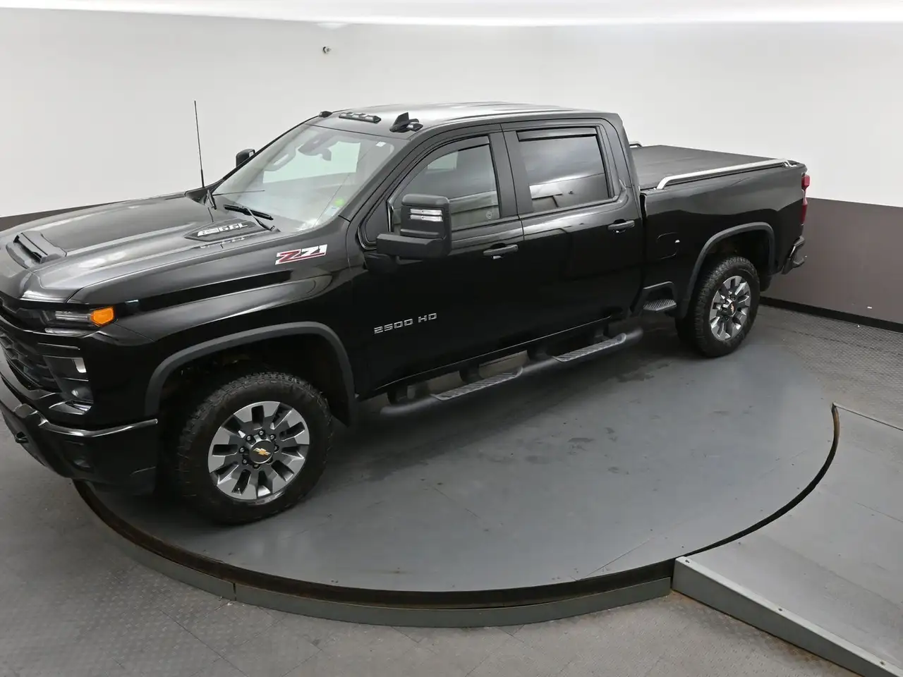Chevrolet Silverado 2500 photo Chevrolet Silverado 2500