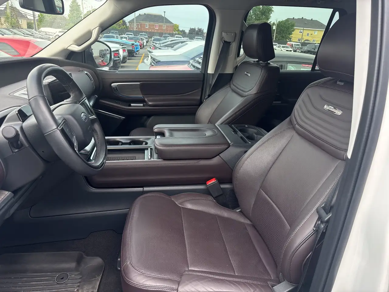 Ford Expedition снимка Ford Expedition
