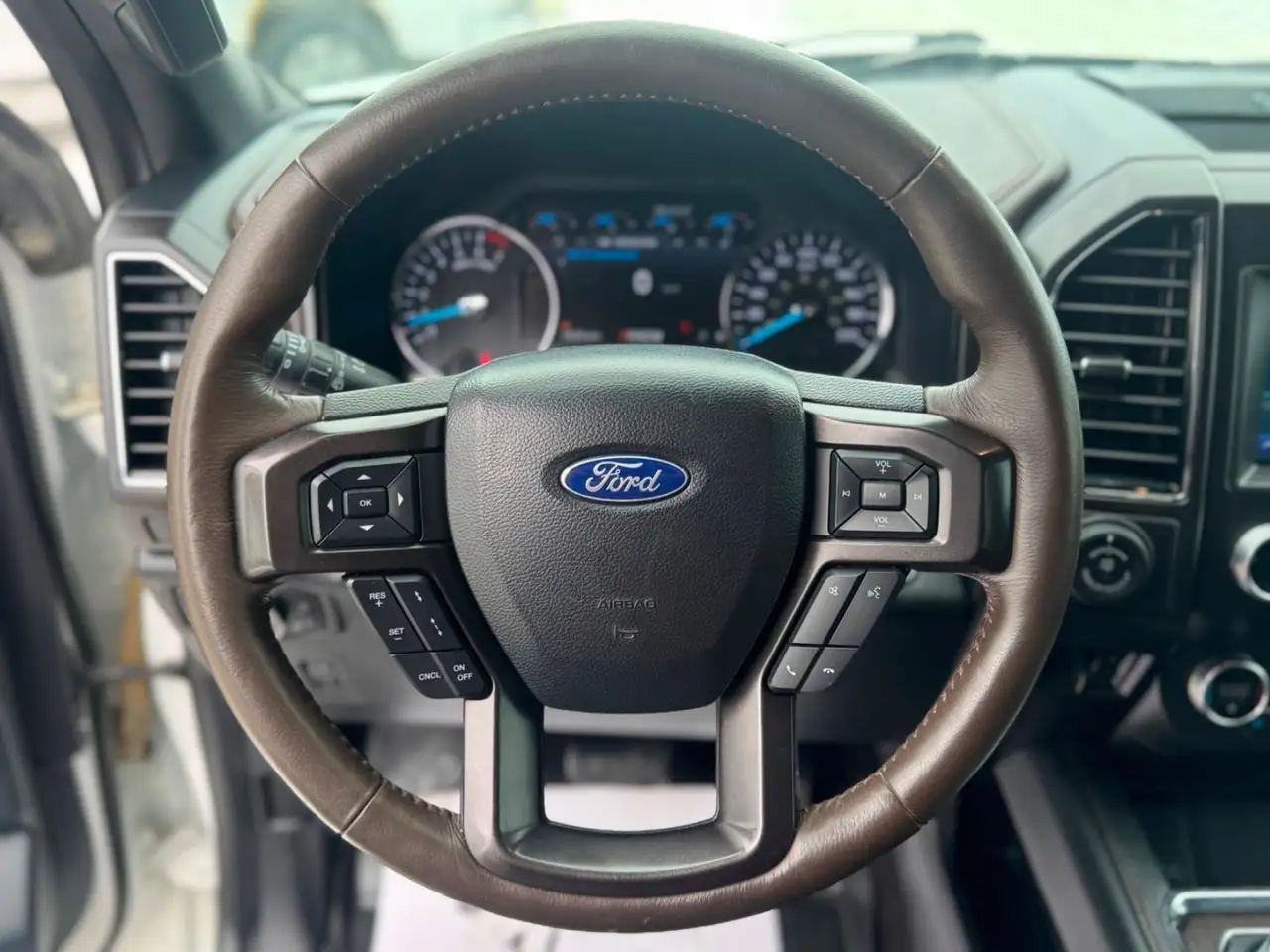 Ford Expedition photo Ford Expedition